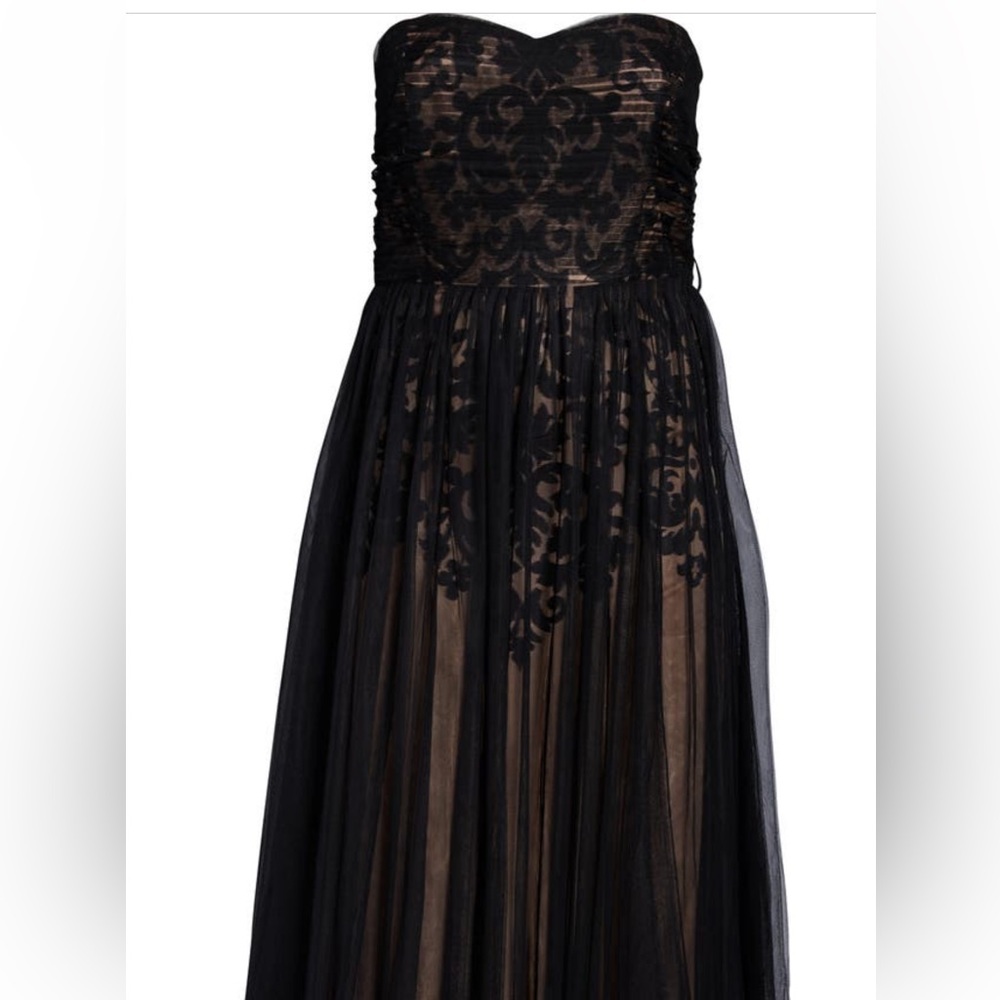 Gorgeous strapless stress